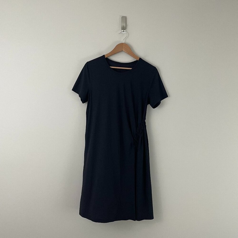 Lululemon Seek Sun Black Short Sleeve Athletic Dress Size 8